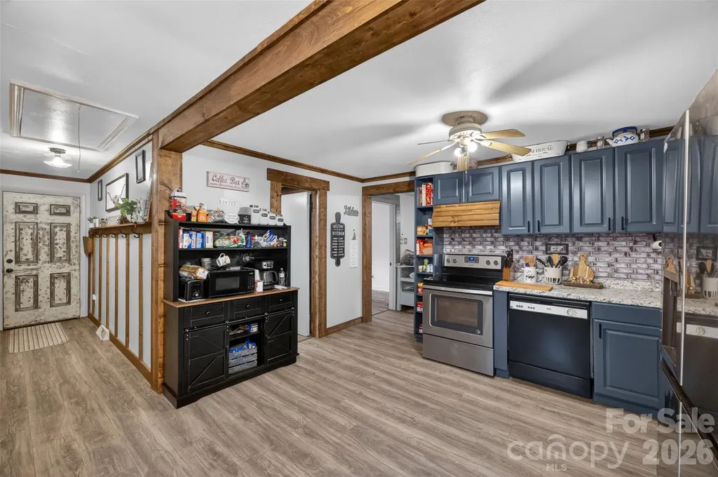 13 E Murray Street Maiden NC 28650
