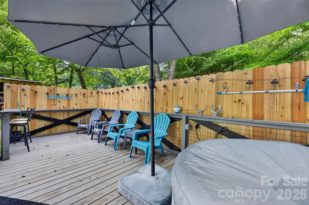 13 E Murray Street Maiden NC 28650