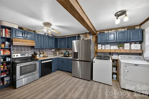 13 E Murray Street Maiden NC 28650