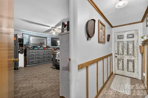 13 E Murray Street Maiden NC 28650