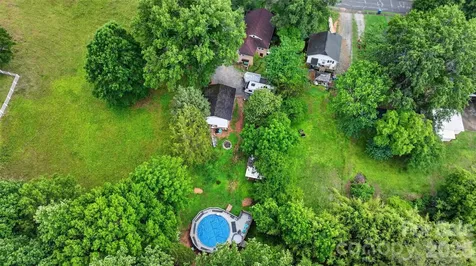 13 E Murray Street Maiden NC 28650