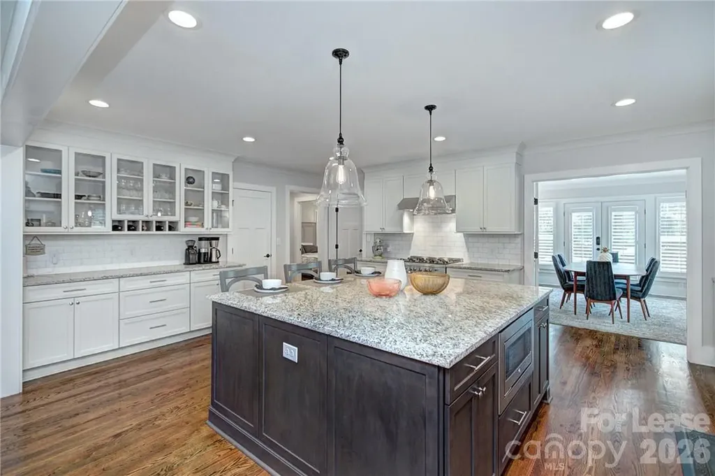 3215 Cambridge Road Charlotte NC 28209