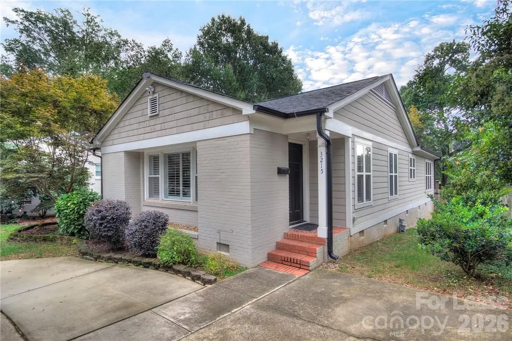 3215 Cambridge Road Charlotte NC 28209