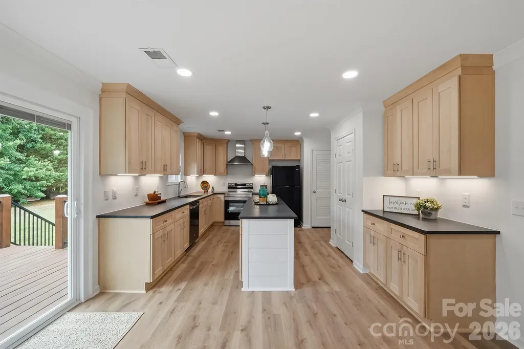 7553 Katherine Drive Denver NC 28037