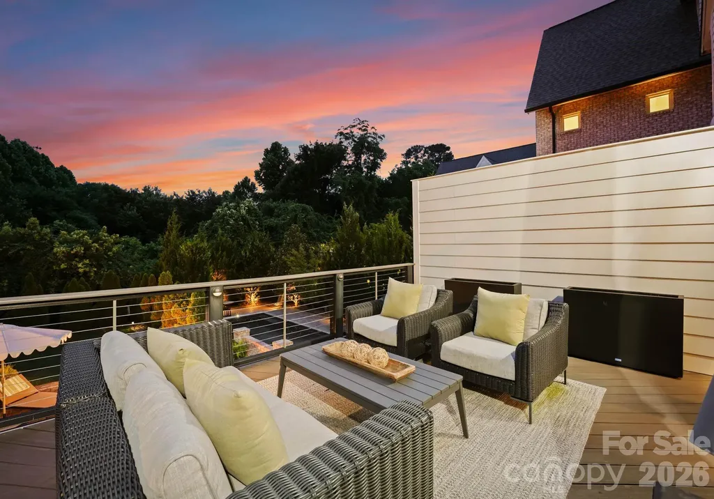 812 Ideal Way Charlotte NC 28203