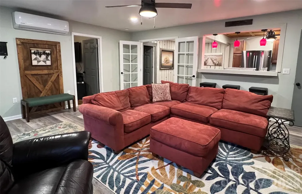 384 Bear Cub Drive Spruce Pine NC 28777