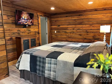 384 Bear Cub Drive Spruce Pine NC 28777