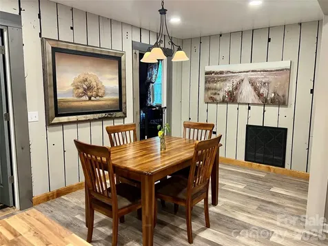 384 Bear Cub Drive Spruce Pine NC 28777