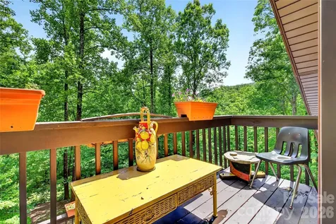 1828 Mckenzie Way S Old Fort NC 28762