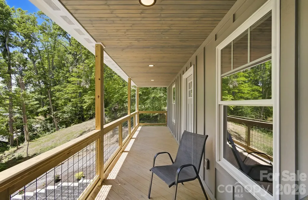 73 Rocking Porch Road Asheville NC 28805