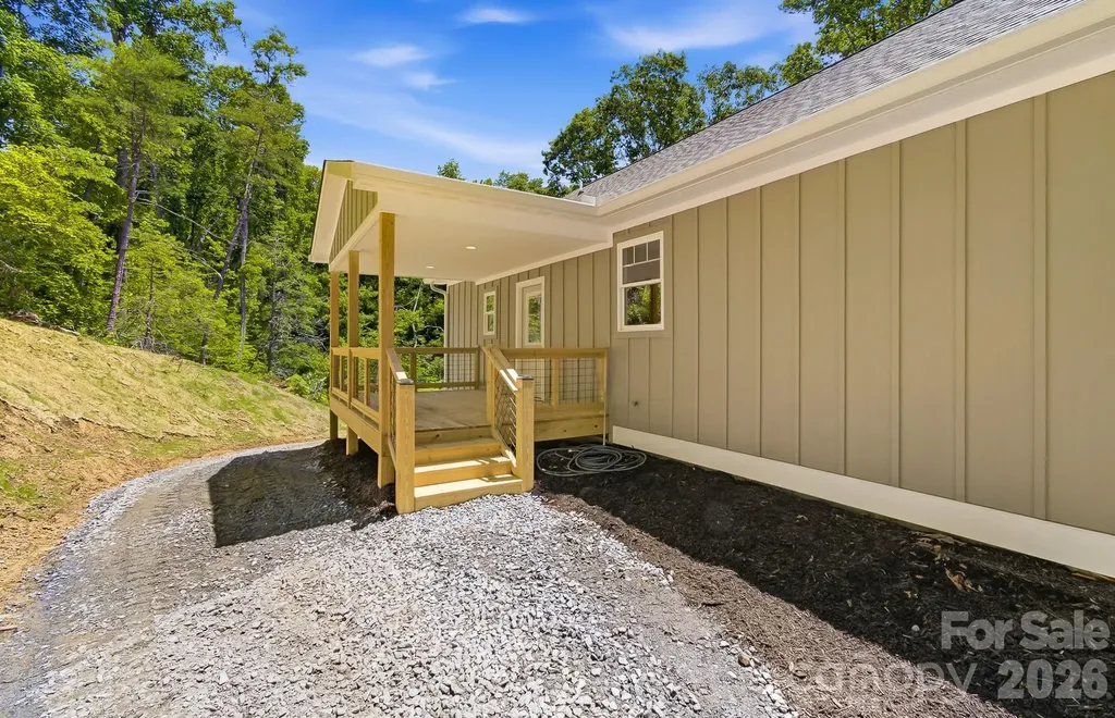 73 Rocking Porch Road Asheville NC 28805
