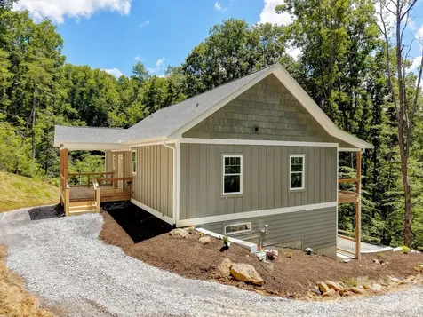 73 Rocking Porch Road Asheville NC 28805