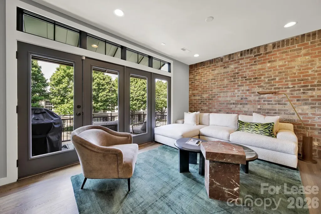 428 E 33rd Street Charlotte NC 28205