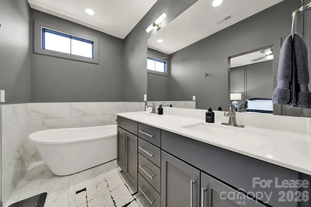 428 E 33rd Street Charlotte NC 28205