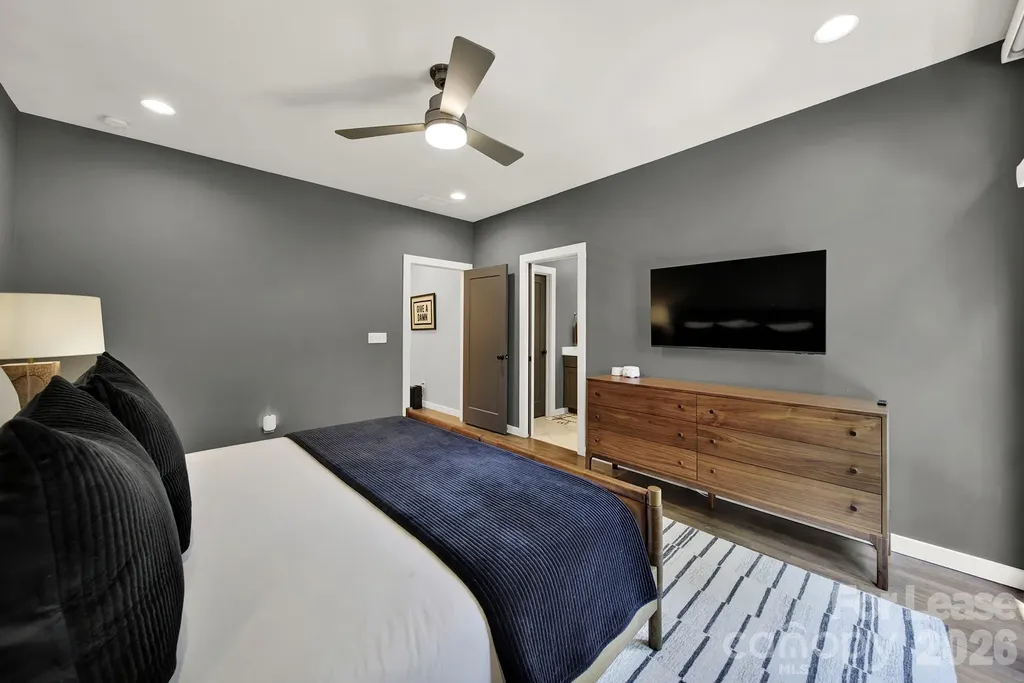 428 E 33rd Street Charlotte NC 28205