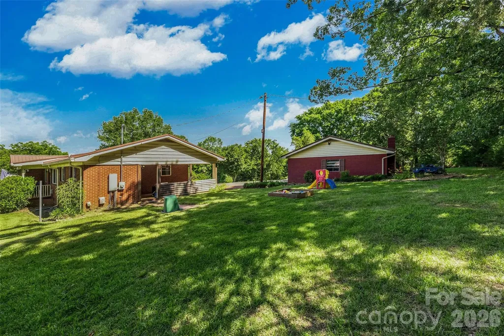 7061 Nc 200 Highway Midland NC 28107
