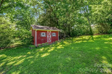 7061 Nc 200 Highway Midland NC 28107
