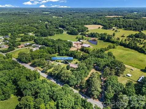 7061 Nc 200 Highway Midland NC 28107