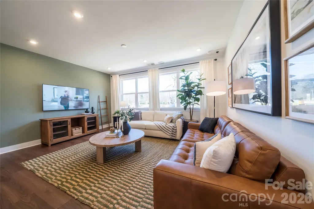 1523 Levy Way Charlotte NC 28205