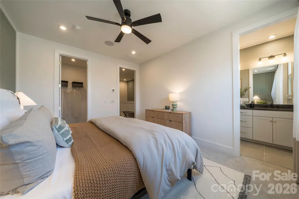 1523 Levy Way Charlotte NC 28205