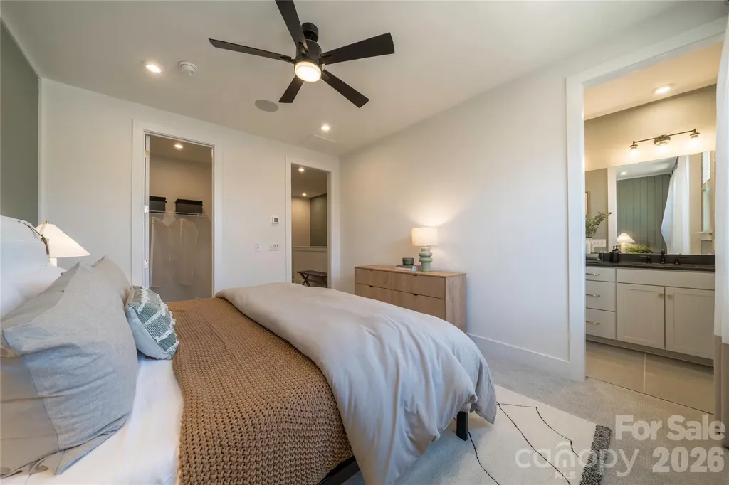 1523 Levy Way Charlotte NC 28205