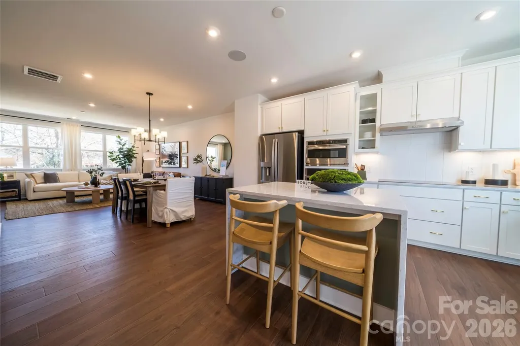 1523 Levy Way Charlotte NC 28205