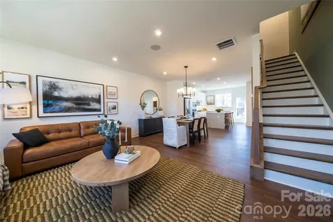 1523 Levy Way Charlotte NC 28205