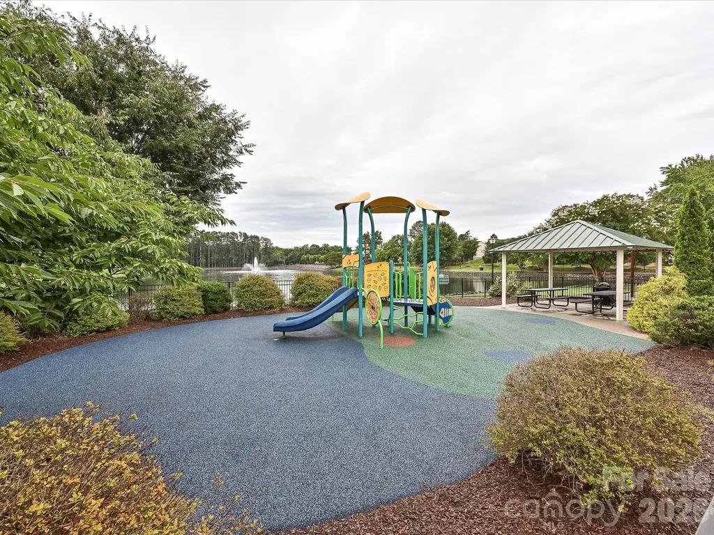 417 Fisher Street Pineville NC 28134