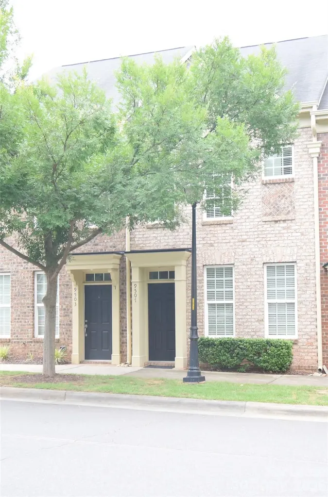 9507 Longstone Lane Charlotte NC 28277