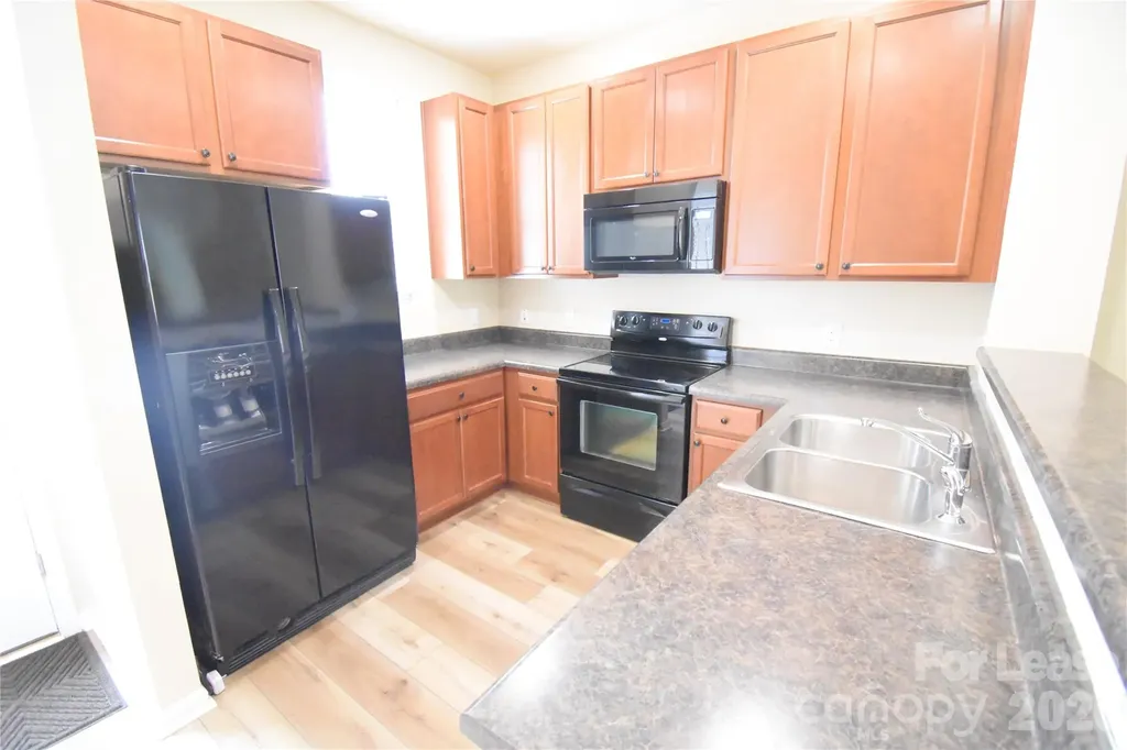 9507 Longstone Lane Charlotte NC 28277