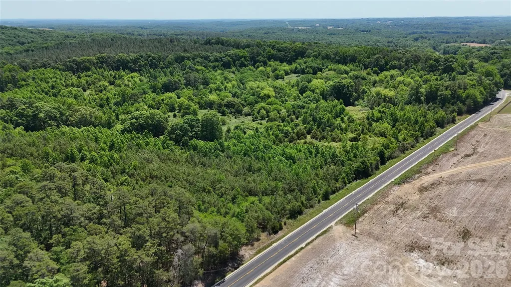 8822 Nc 742 Highway Marshville NC 28103