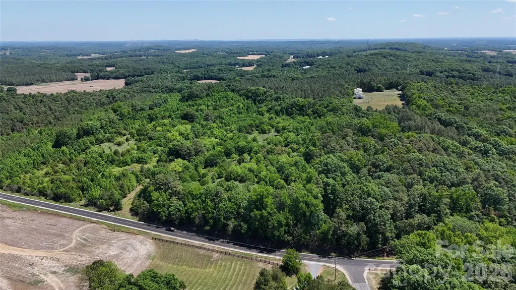 8822 Nc 742 Highway Marshville NC 28103