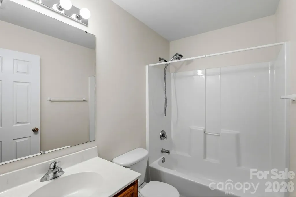 308 Wiltshire Circle Fletcher NC 28732