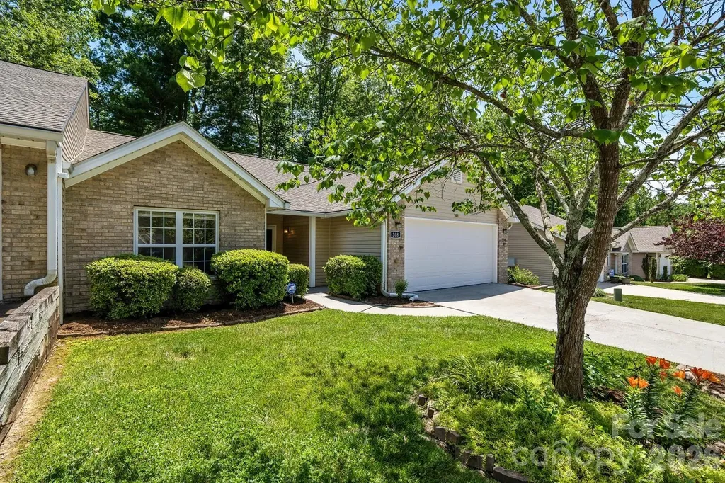 308 Wiltshire Circle Fletcher NC 28732