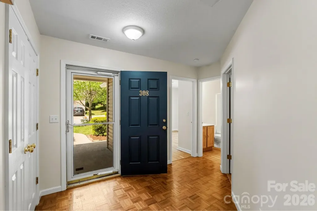 308 Wiltshire Circle Fletcher NC 28732