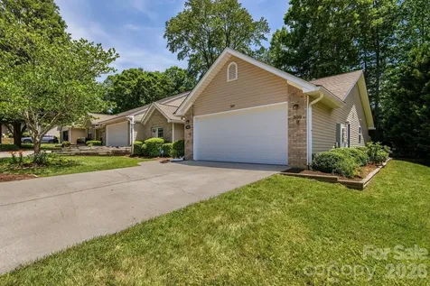 308 Wiltshire Circle Fletcher NC 28732