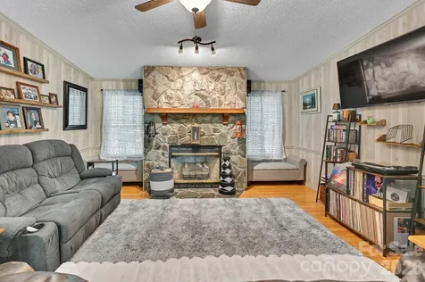 560 Morgan Branch Road Marshall NC 28753