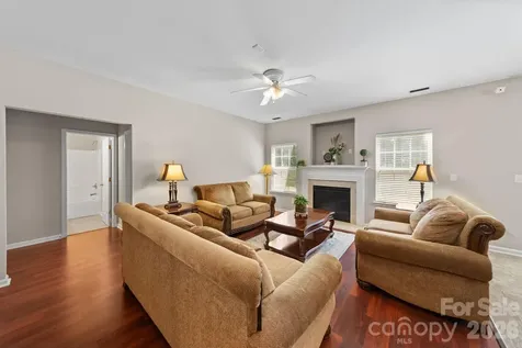 6403 Sackett Way Charlotte NC 28269