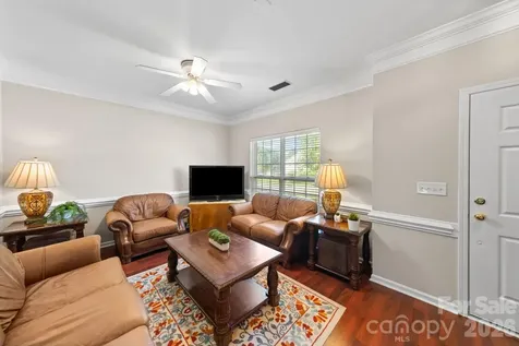 6403 Sackett Way Charlotte NC 28269