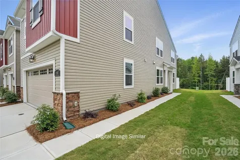 1223 Vibrant Road Charlotte NC 28215