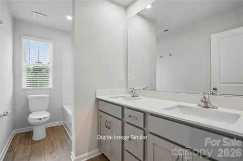 1223 Vibrant Road Charlotte NC 28215