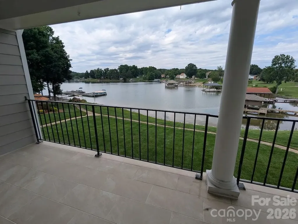 100 Northshore Court Cherryville NC 28021