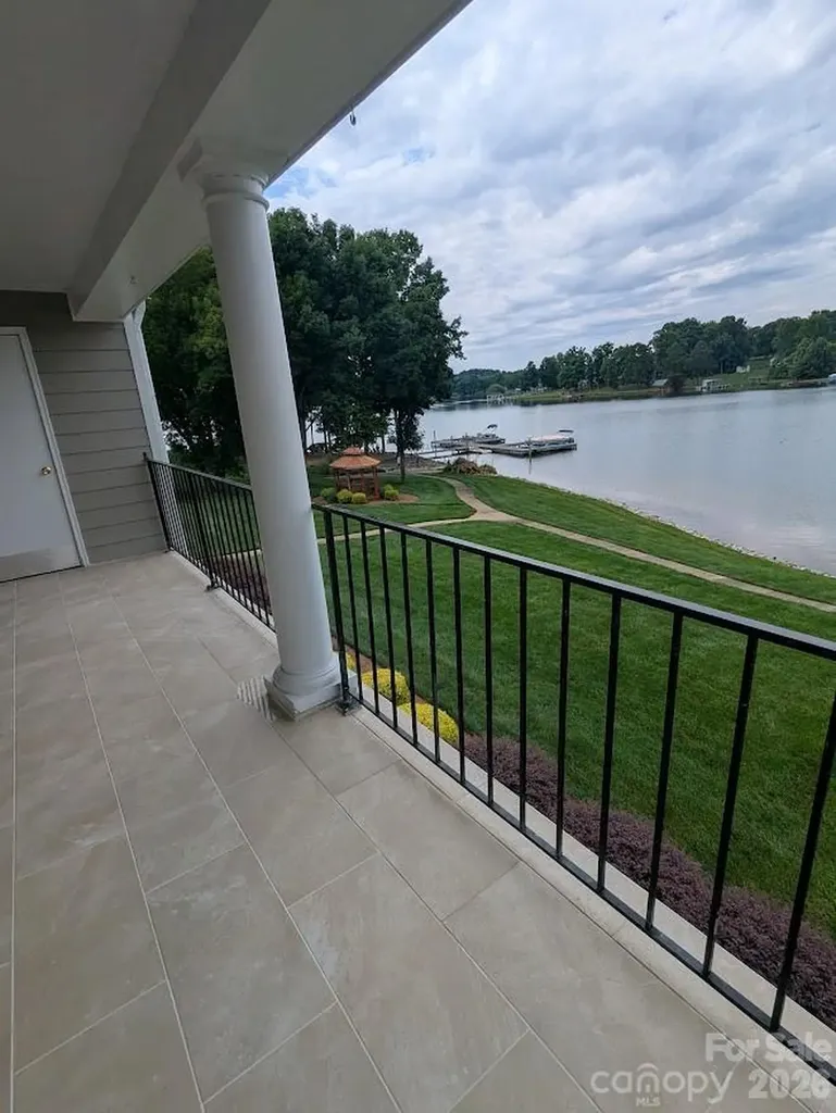 100 Northshore Court Cherryville NC 28021