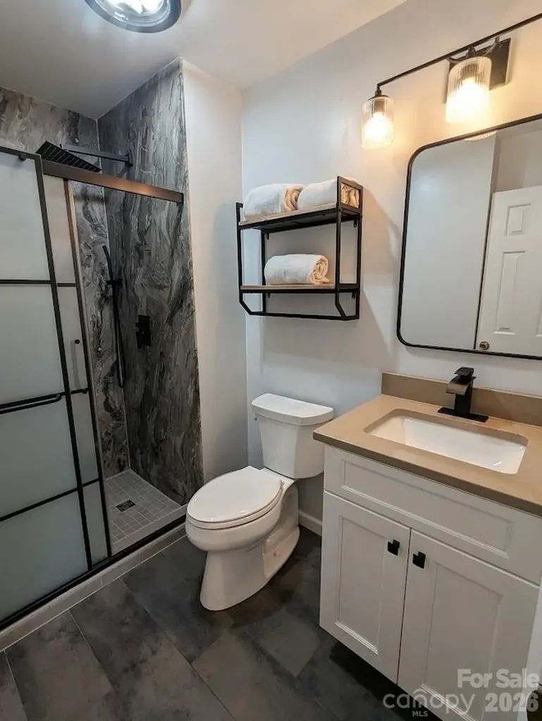 100 Northshore Court Cherryville NC 28021