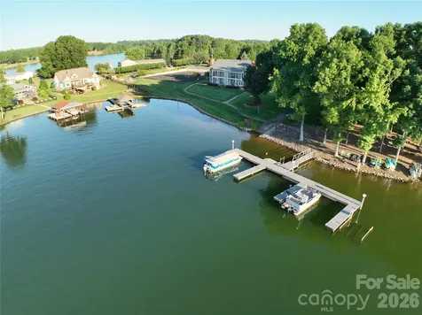 100 Northshore Court Cherryville NC 28021