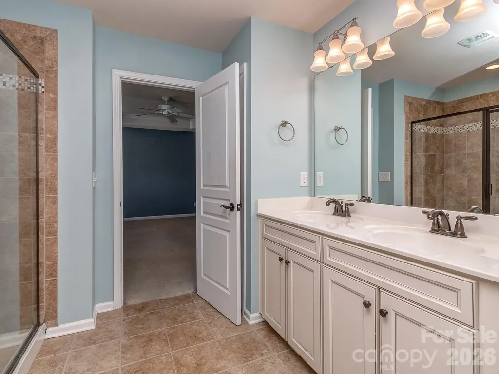 1839 Royal Gorge Avenue Charlotte NC 28210