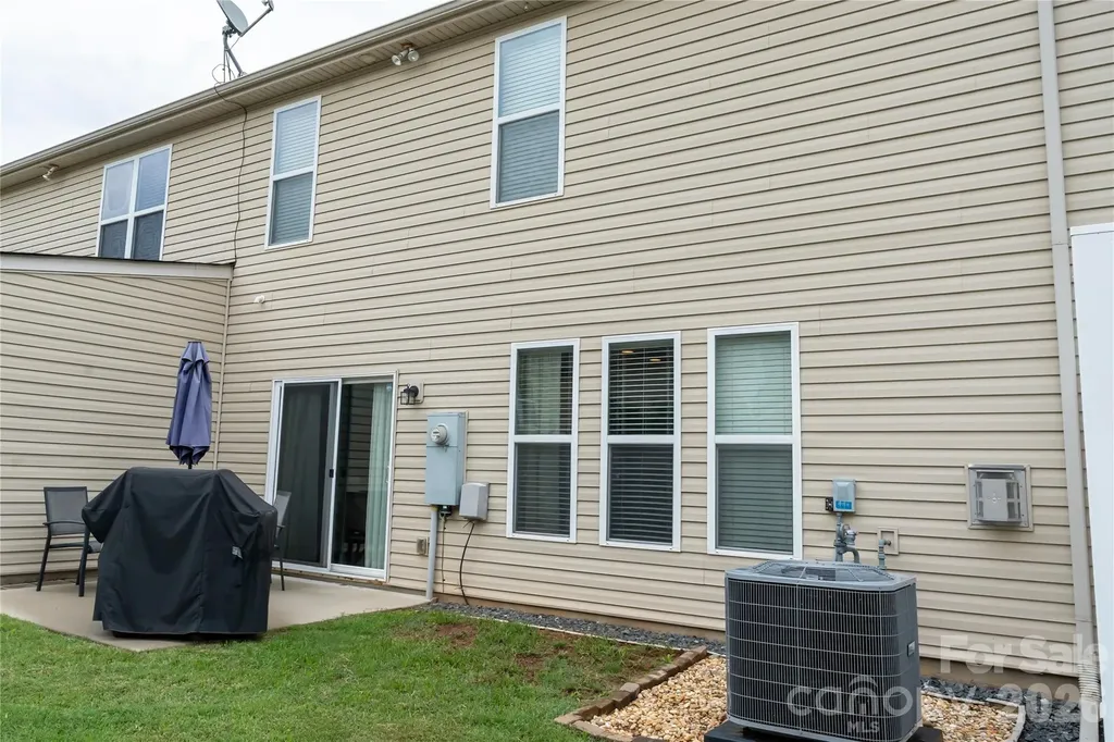 1839 Royal Gorge Avenue Charlotte NC 28210
