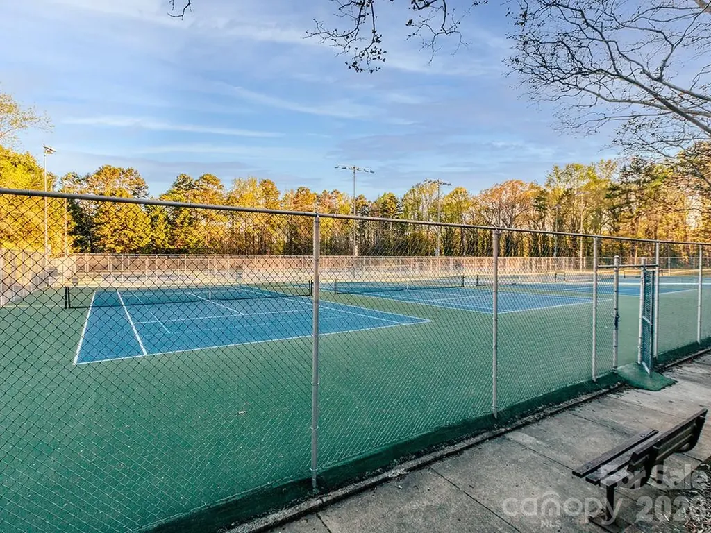 1839 Royal Gorge Avenue Charlotte NC 28210
