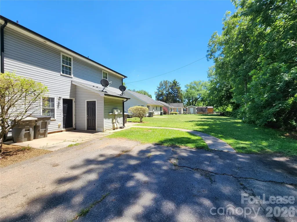2506 S Ridge Avenue Kannapolis NC 28083