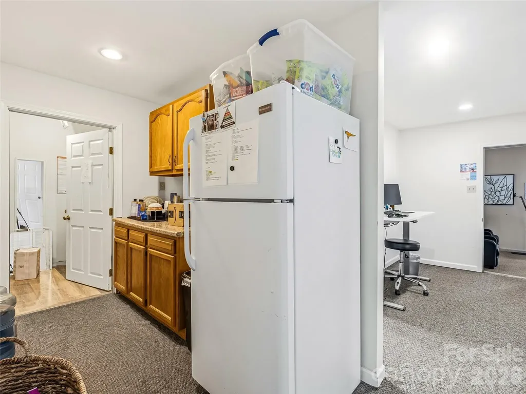 2124 Hendersonville Road Arden NC 28704